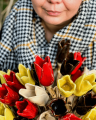 Bukiet ceramicznych tulipanów – rękodzieło inspirowane naturą